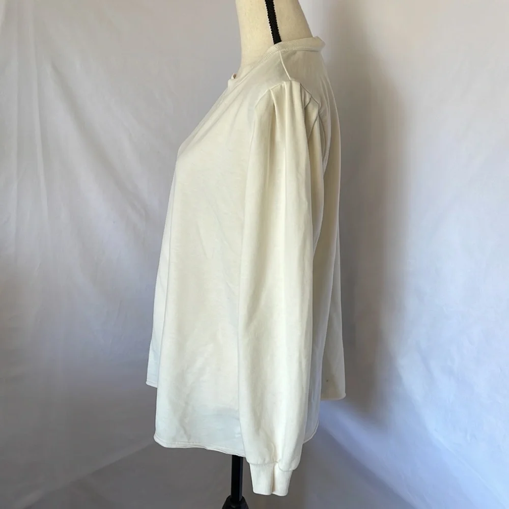 Mododoc Los Angles cream sweatshirt size‎ large pleated shoulders